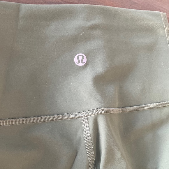 Lululemon alien leggings dark green - Picture 3 of 4